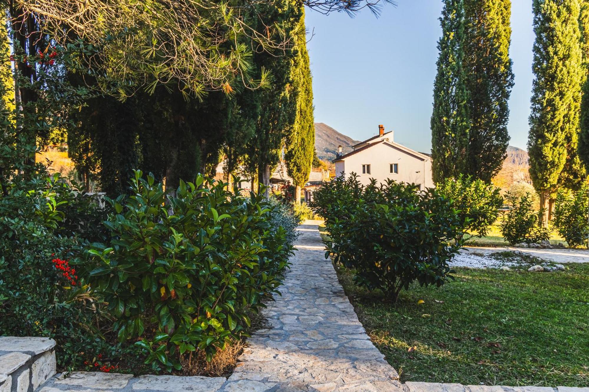 Country House Uros In Nature With Pool Lovorno Extérieur photo